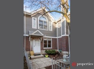 3305 N Racine Ave APT D, Chicago, IL 60657