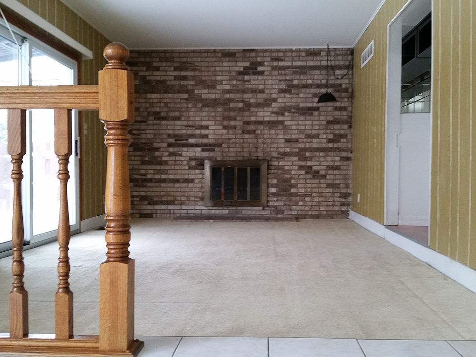 1st image of 16900 Cascade Ct