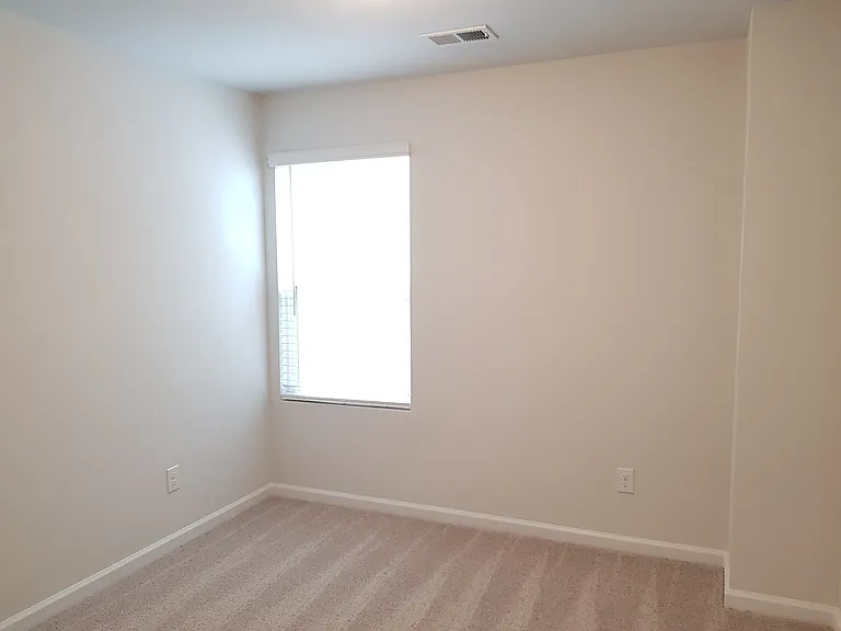 52 Wesley Way N — Photo 24