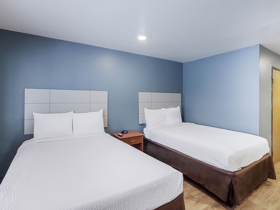 Studio Suite - 2 Full Beds