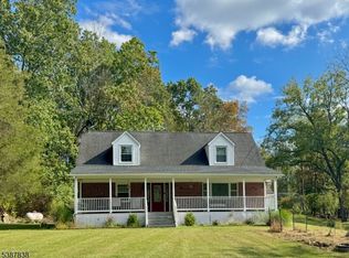 5 Ward Rd, Hardwick, NJ 07825