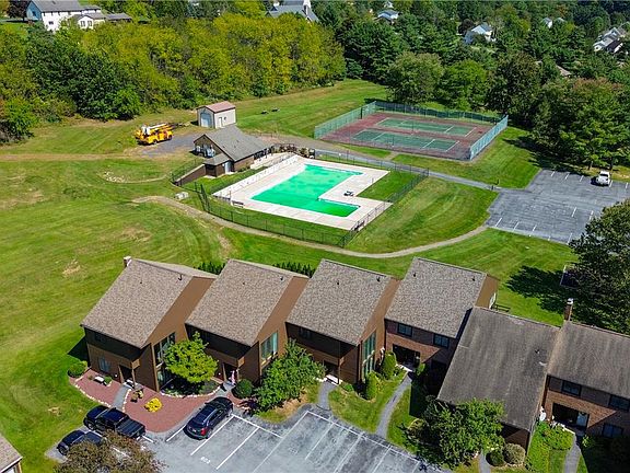 5th image of 803 Village Rd