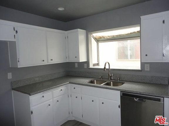 4th image of 11150 Glenoaks Blvd Unit 123