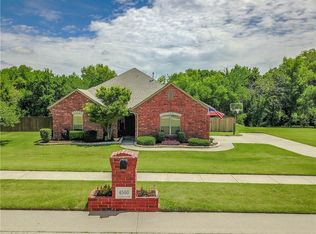 4500 Mackenzie Dr, Moore, OK 73160