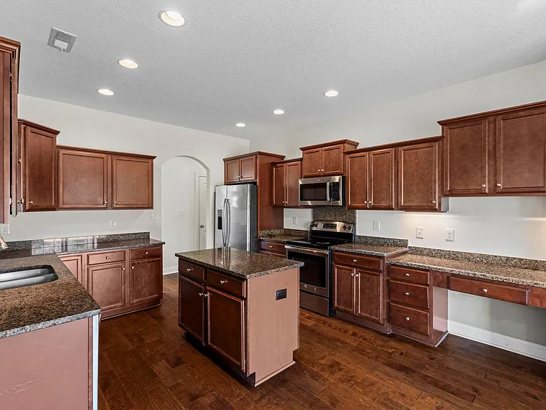 260 Cuddy Ct — Photo 2