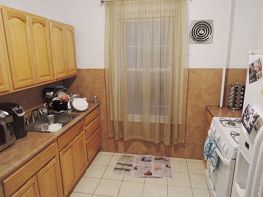 1st image of 2059 29th St #2