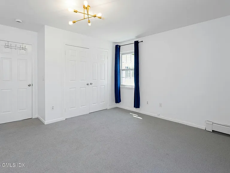 17112 Henry St — Photo 10