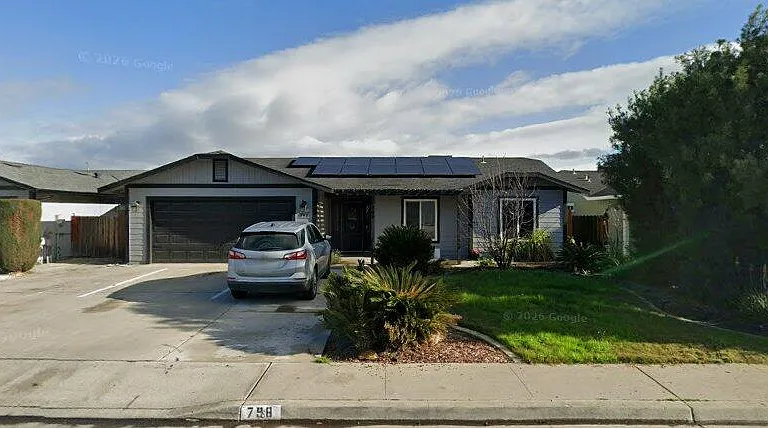 798 Pacific Circle Dr — Photo 1