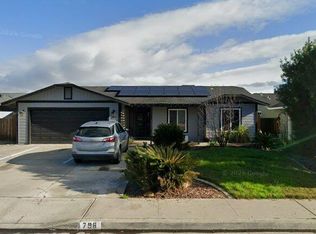 798 Pacific Circle Dr, Dinuba, CA 93618