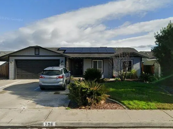 798 Pacific Circle Dr, Dinuba, CA 93618
