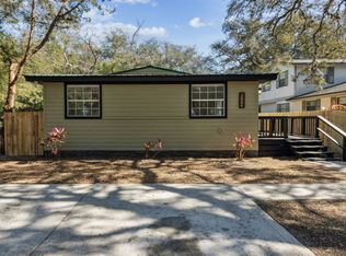 524 Division St, Fernandina Beach, FL 32034