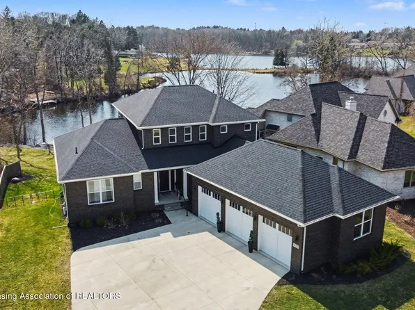 4125 Harbour Cv, Lansing, MI 48911