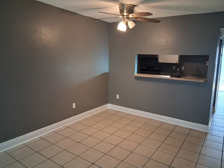 4337 Loire Dr — Photo 7
