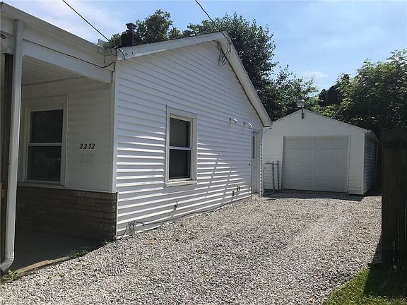 2nd image of 2232 Nesmith Lake Blvd