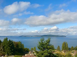 104 Kim Ct APT 2, Steilacoom, WA 98388