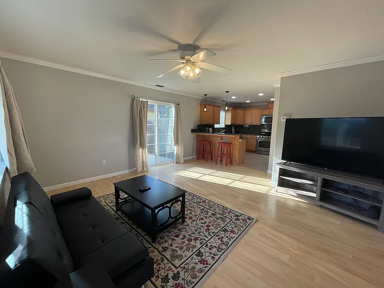 850B Shearer St — Photo 29