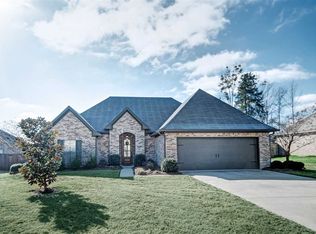 305 N Falls Xing, Madison, MS 39110