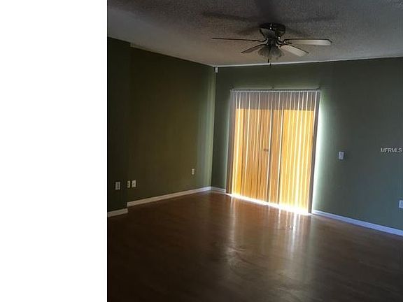 5th image of 240 Cheshire Ct