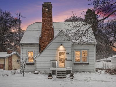 445 Montezuma Rd, Benton Harbor, MI, 49022