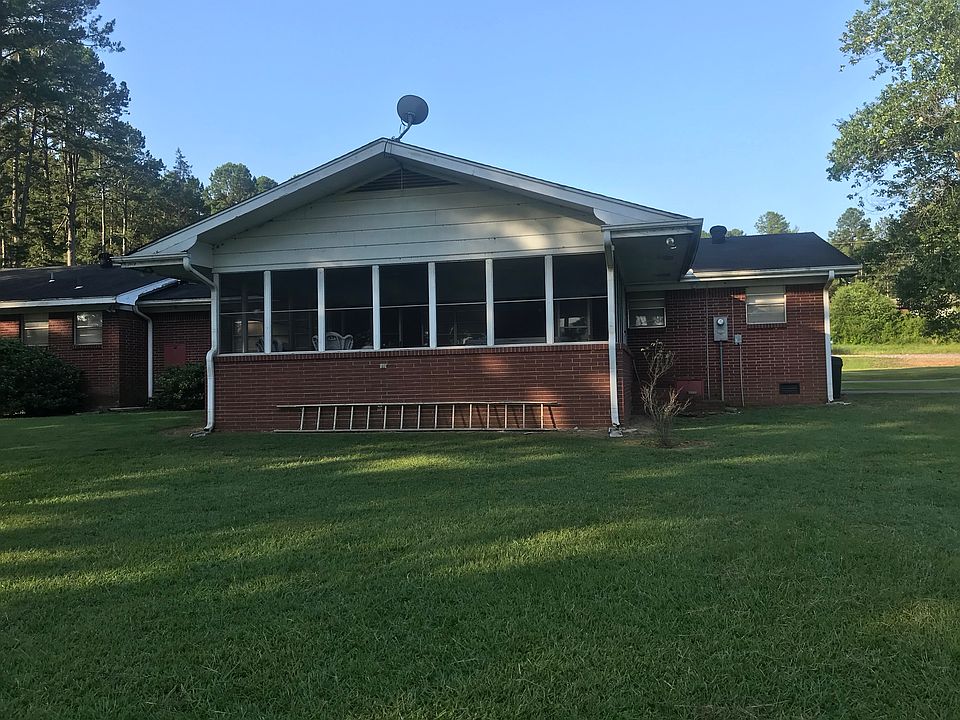 2nd image of 3860 Friendship Rd