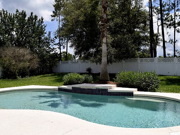 2nd image of 216 Afton Ln