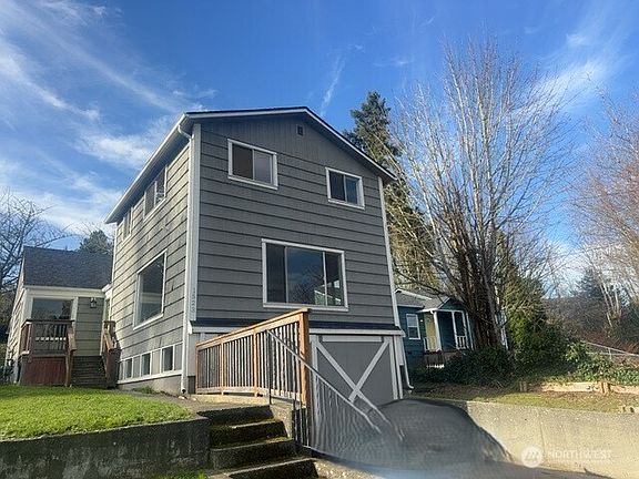 2nd image of 1523 Bloomington Avenue