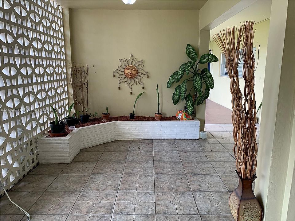 1st image of 11930 NE 19th Dr APT 5