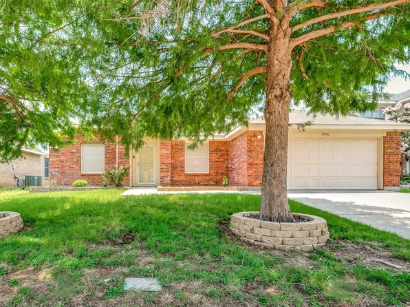 1416 Pepperidge Ln, Fort Worth, TX 76131