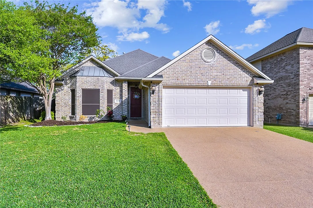 3 bed, 1729 sqft, $2,200 — Photo 1