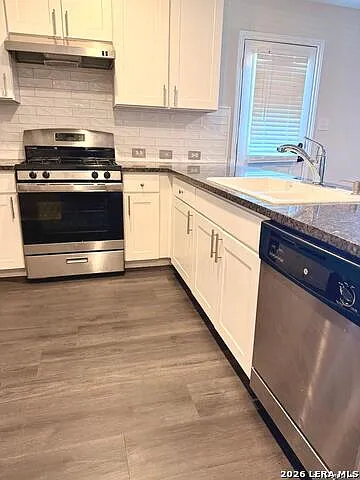 3 bed, 2.0 bath, 1276 sqft, $1,495 — Photo 4