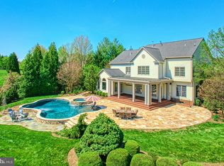 17124 Needles Ct, Leesburg, VA 20176