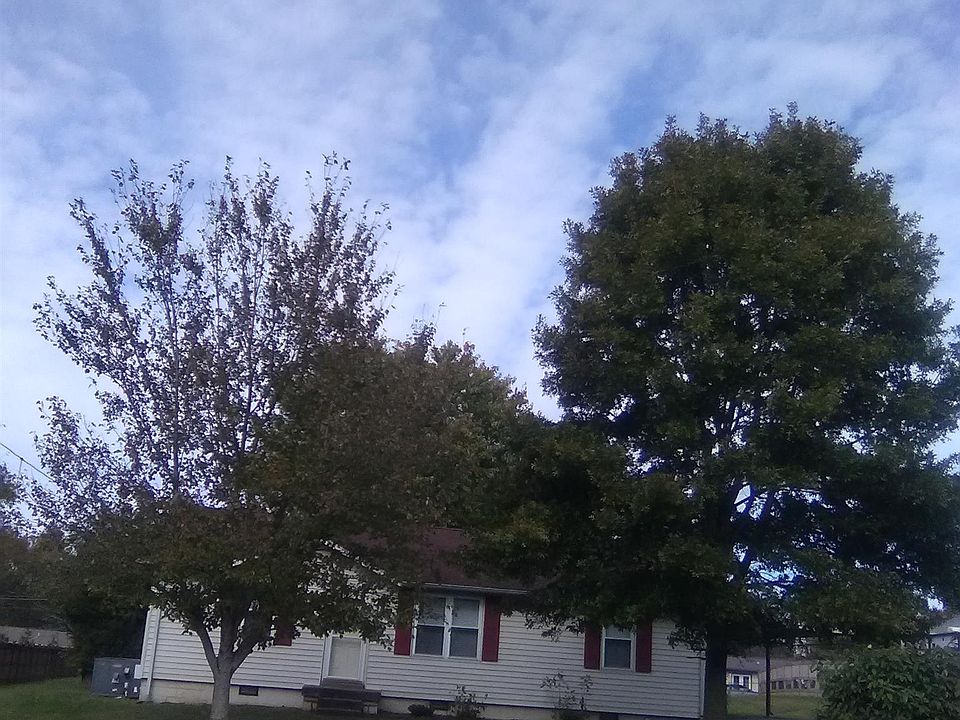 2nd image of 407 Barksdale Dr