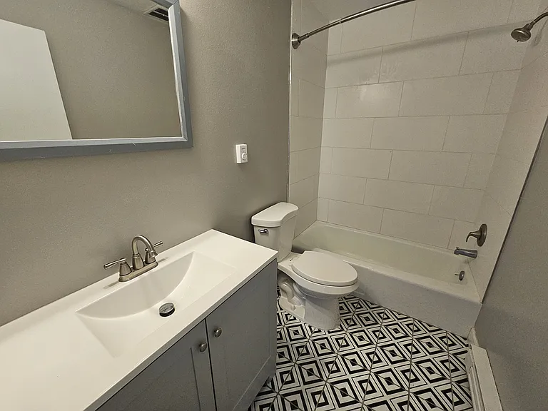245 E Summit Ave — Photo 11