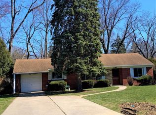 2275 Lancaster Rd, Bloomfield Hills, MI 48302