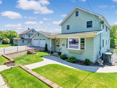 38 Perry Avenue, Bayville, NY, 11709