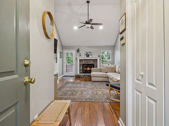 4th image of 1120 Bald Eagle Dr