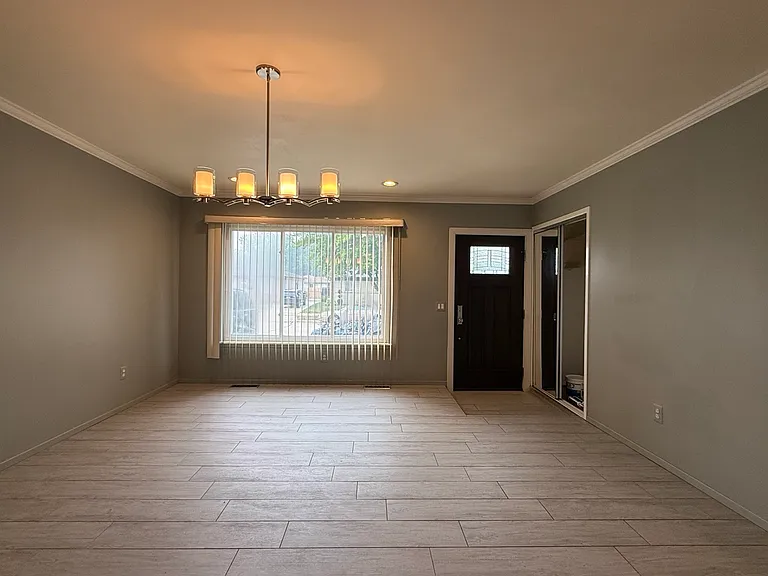 20380 Garden Ct — Photo 23
