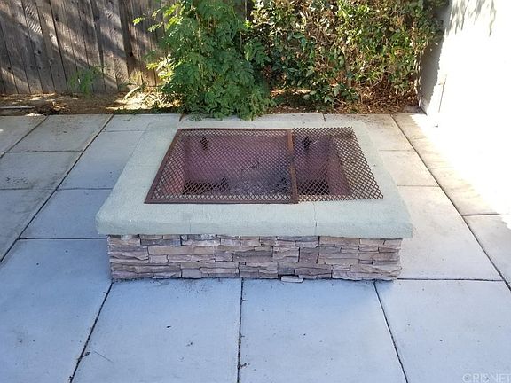 4th image of 16027 Leadwell St