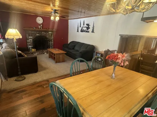 42696 Cougar Rd, Big Bear Lake, CA 92315