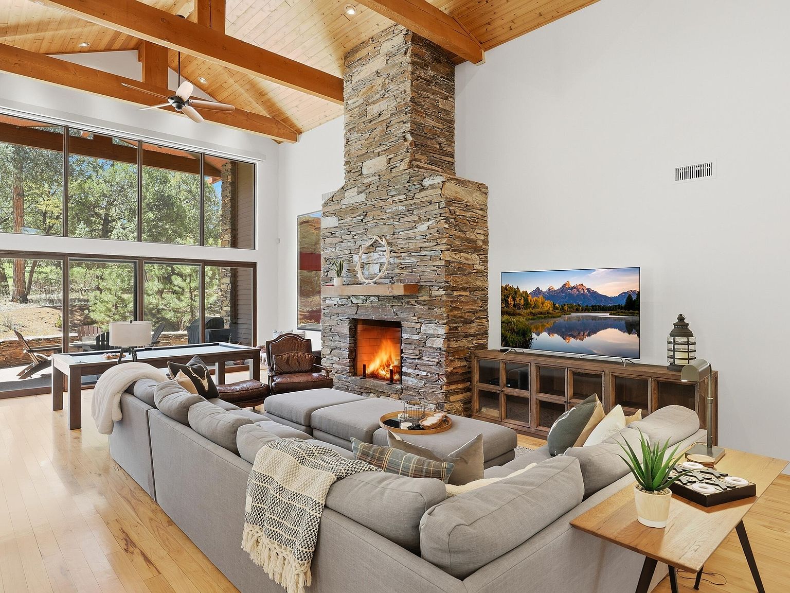 2809 E Coyote Mint Cir