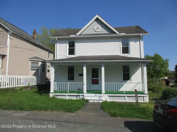 348 Maple St, Peckville, PA 18452