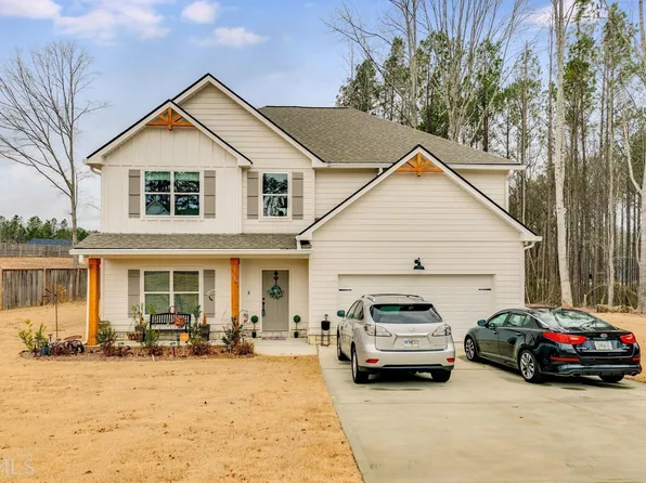 240 Tripp Ln, Carrollton, GA 30117