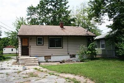 2nd image of 6645 N California Ave