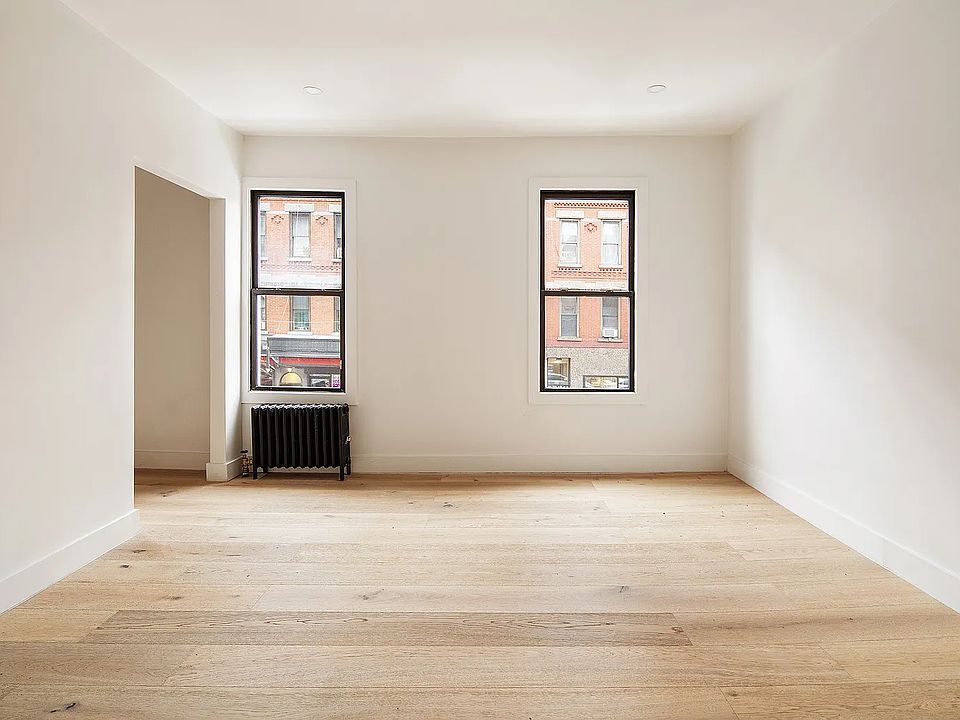 1st image of 654 Manhattan Ave #2B