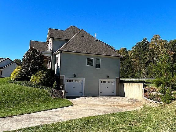 Basement Garage 