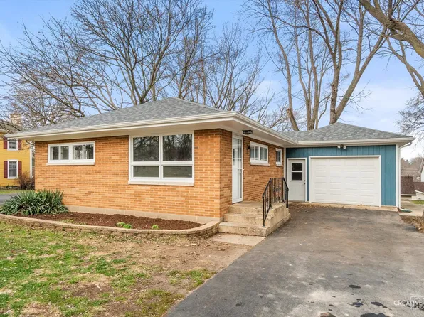 145 N Madison St, Oswego, IL 60543