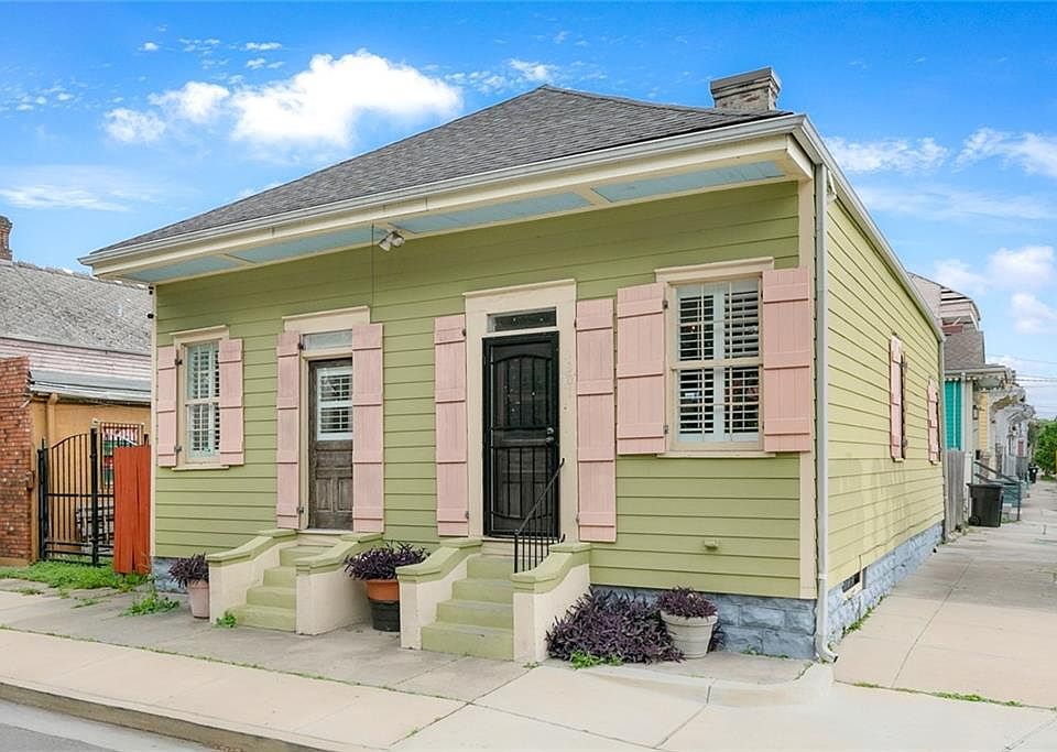 1st image of 1301 Saint Philip St