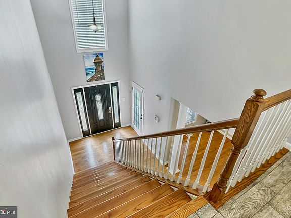 4th image of 76 Tather Dr
