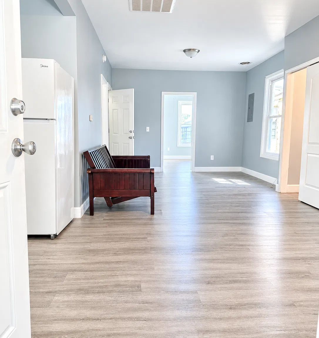 2 bed, $1,400 — Photo 3