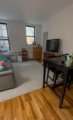 Rented by CitySites Real Estate Group | media 8